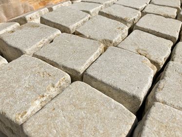 Kostka brukowa_Wapień_Royal_Beige_schrg