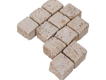 Kostka brukowa z trawertynu Noce – wolnostojąca