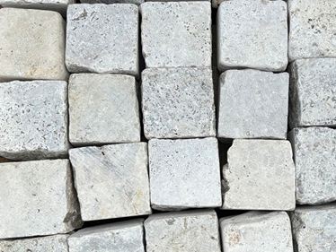 Fragment_kostka brukowa_trawertyn_paleta Silver