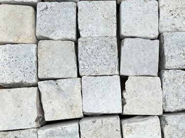 Fragment_kostka brukowa_trawertyn_paleta Silver