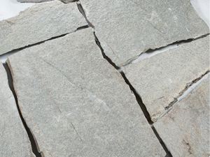 Płyty wielokątne z marmuru krzemianowego Hellas – cięcie na wymiar