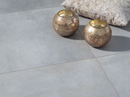 Płytki imitujące beton Pure Clay z lampionami