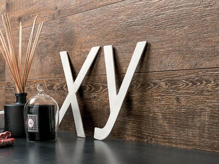 Dekoracje wnętrz i ściany wyłożone płytkami z gresu porcelanowego Indie Nova