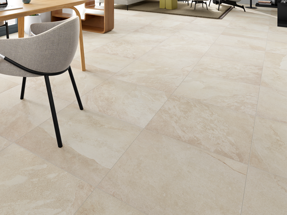 Płytki imitujące łupek w kolorze Alpine Beige – salon 