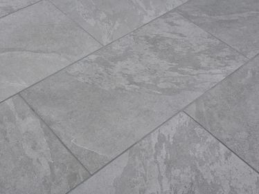 Płytki imitujące łupek Alpine Grey, widok ukośny