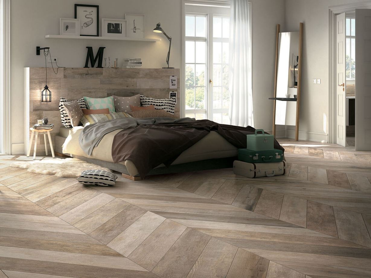Sypialnia wyłożona płytkami z gresu porcelanowego Indie Sky