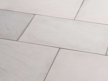 Płytki z piaskowca Kandla Grey – ujęcie z boku