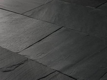 Płyty łupkowe Black Rustic: zbliżenie na bok