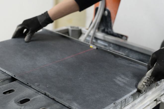Kamień naturalny można precyzyjnie przyciąć za pomocą lasera lub linijki